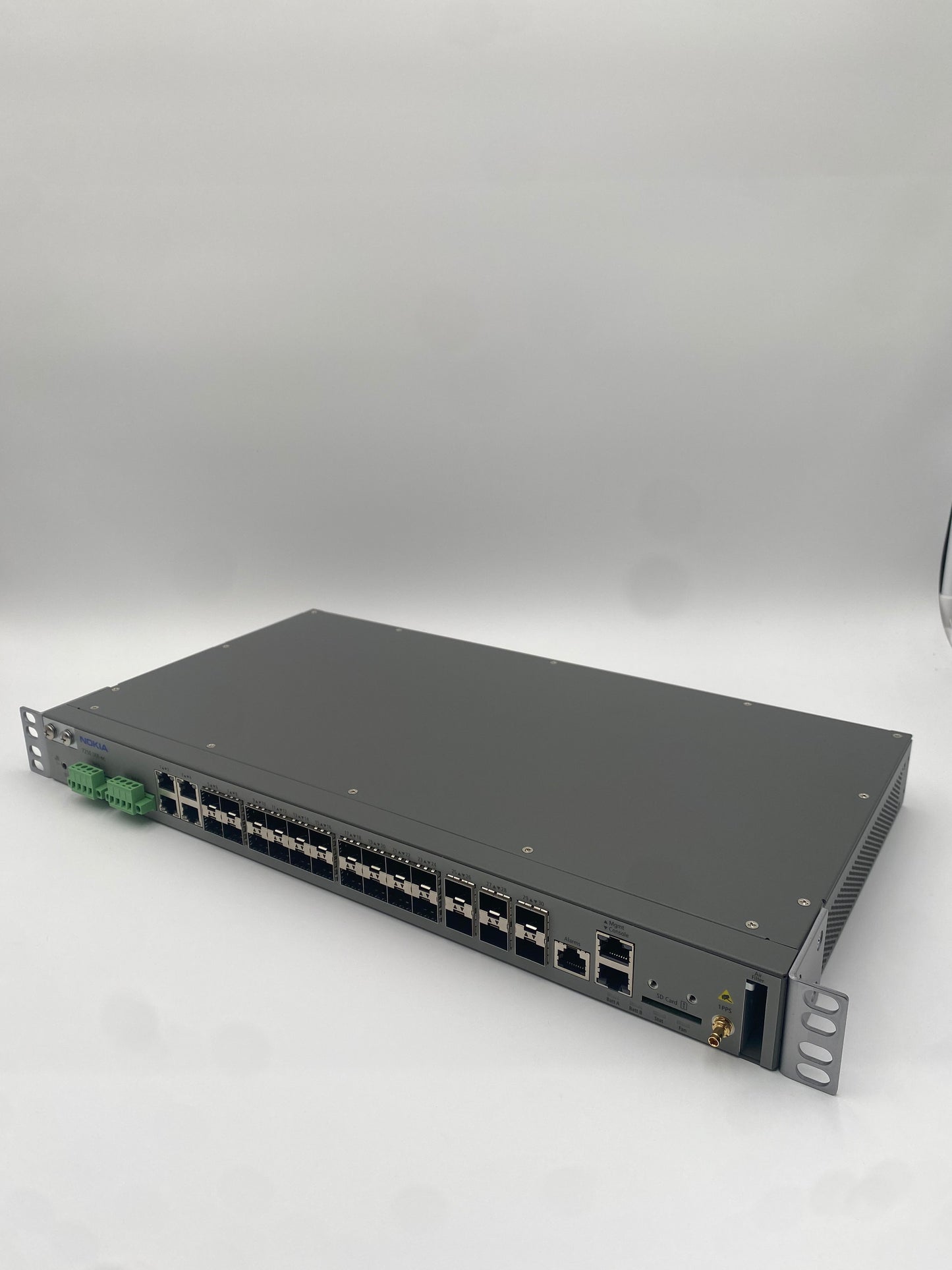 7250 IXR-ec 6 x 10GE SFP+. 20 x 1GE SFP and 4×1000/100 Mbps RJ45 ports. 1RU system. Dual-redundant -60/-48VDC power inputs. Fan Filter included.